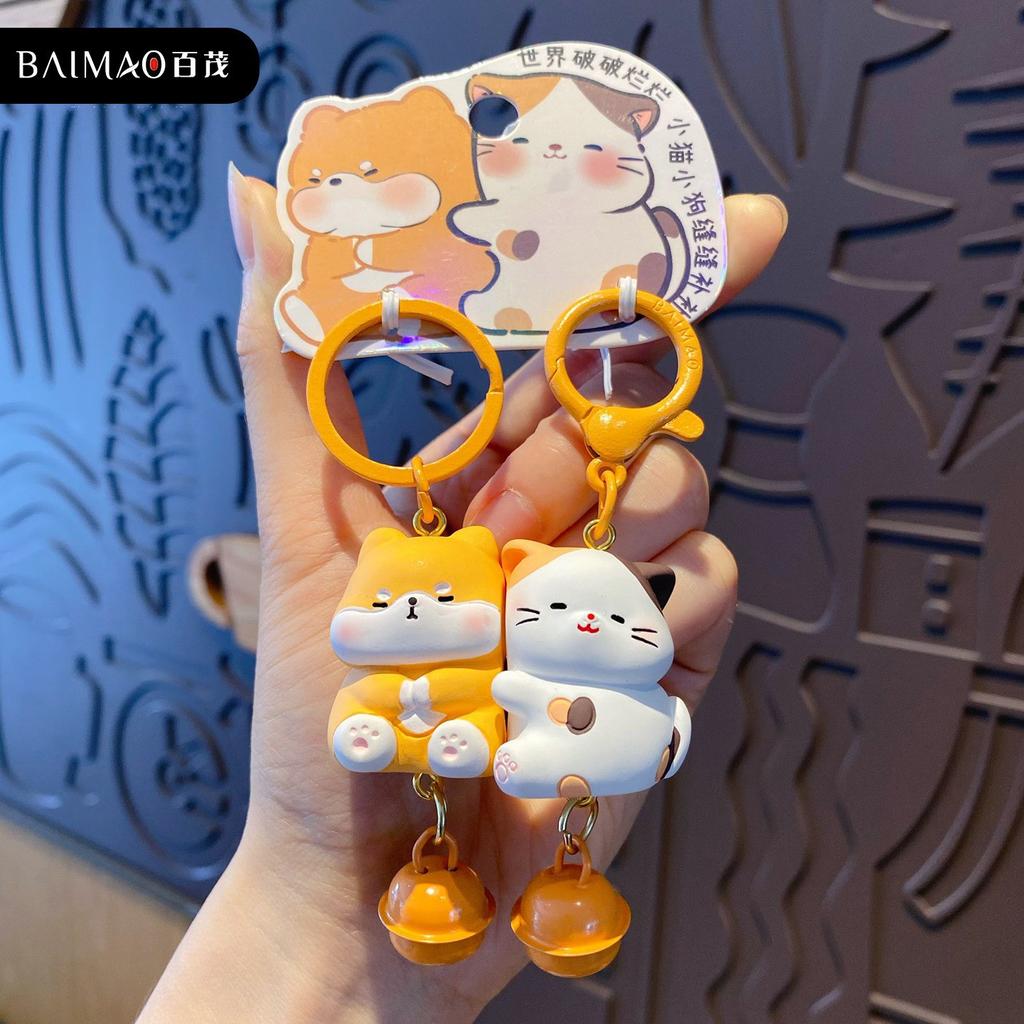 Original Cute Pet Paradise Small Nose Gaga Pair Keychain Creative Resin Doll Couple Keychain Bag Pendant