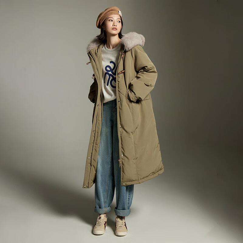 Chuyu Women's 90% White Duck Down Winter Coat with Fox Fur Collar