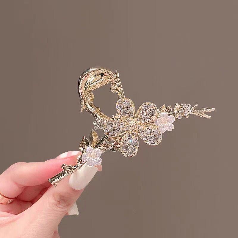 Five Petal Flower Rhinestone Hair Clip Elegant Decorative Hair Accessory Suitable for Various Hairstyles Durable and Lightweight Design One Size