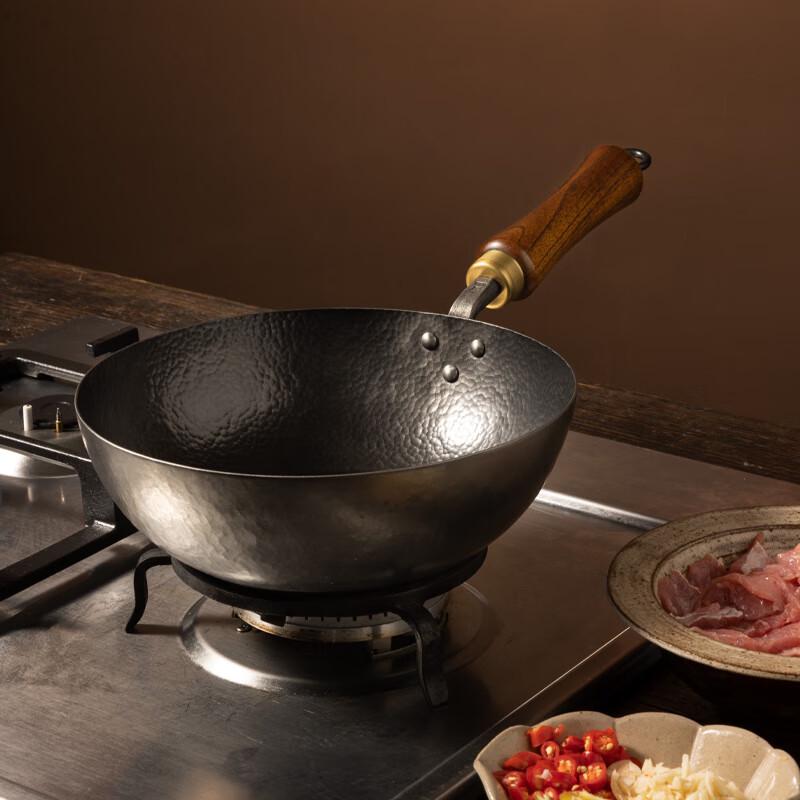 Traditional Hand-Forged Iron Stir-Fry Pan