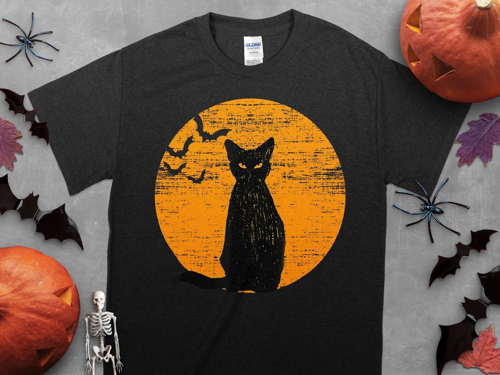 Vintage Scary Halloween Black Cat Costume Retro Moon Cat Mom Unisex T-Shirt 4XL