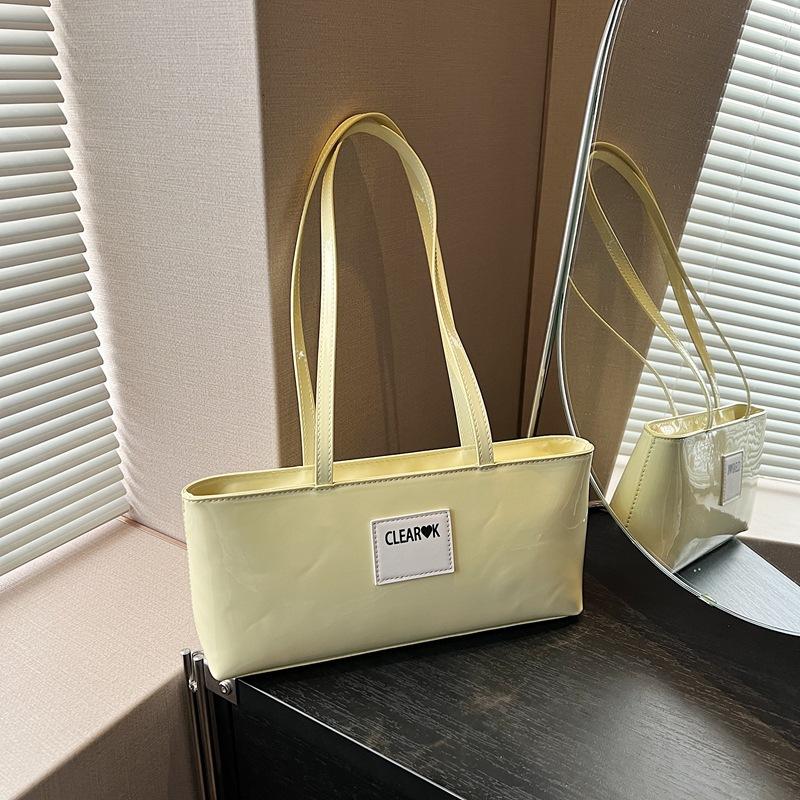 Super fire Maillard casual shoulder armpit bag women's 2025 summer new versatile fashion shoulder bucket bag