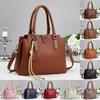 Stylish Ladies Handbag Made Of Pu With Zipper Closure For Office Use