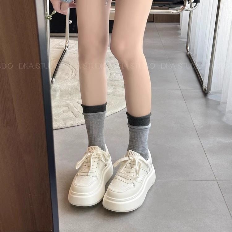 Cowhide version~ thick-soled little white shoes for women 2025 new small height increase leather soft-soled casual sports board shoes for women