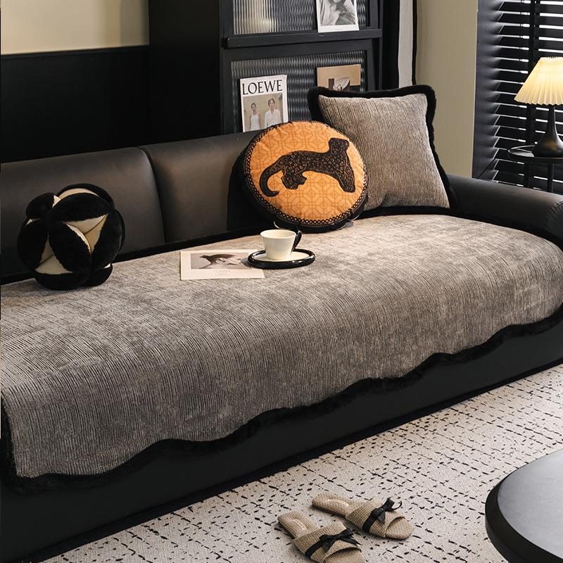 

Special-Shaped Rough Edge New Sofa Cushion Universal In All Seasons Chenier Non-Slip Cover Leather Sofa Cover Non-Slip 70*70cm