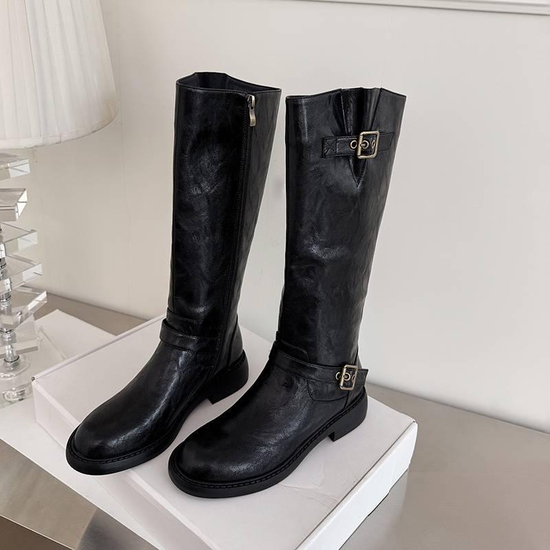 

Осенне-зимние женские кожаные ботинки универсальные на среднем каблуке кожаные рыцарские ботинки с круглым носком и боковой молнией новые из коровьей кожи с широким голенищем высокие ботинки 40 чёрный