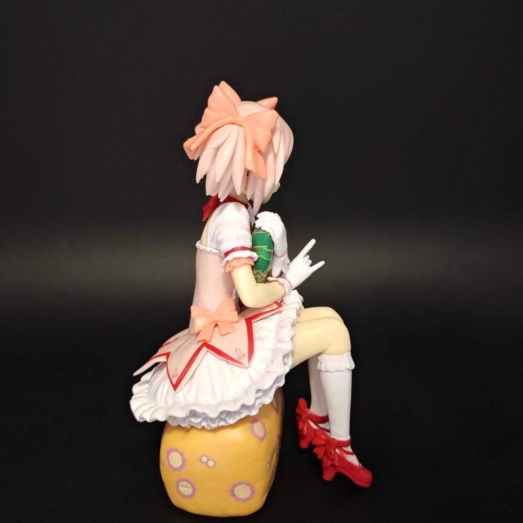 Aniem Figure Puella Magi Madoka Magica Sitting Posture Madoka Action Figure Magic Girl Model Decor Statue Collection Model Toy