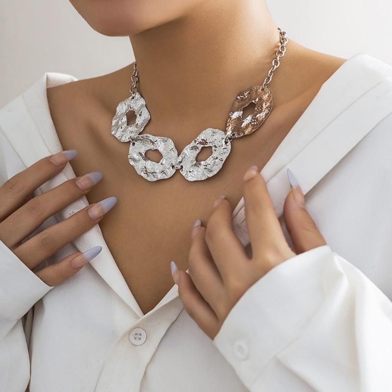 Fashionable Irregular Circle Waist Chain Necklace With Adjustable Metal Chain For Women Grunge And Steampunk Style