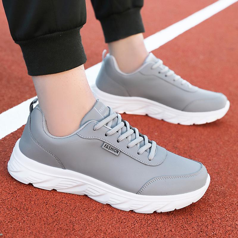 Men's Sports Shoes Spring and Autumn Leather Surface Lightweight Low-top Fast Selling Black Walking Shoes Middle-aged Casual Shoes