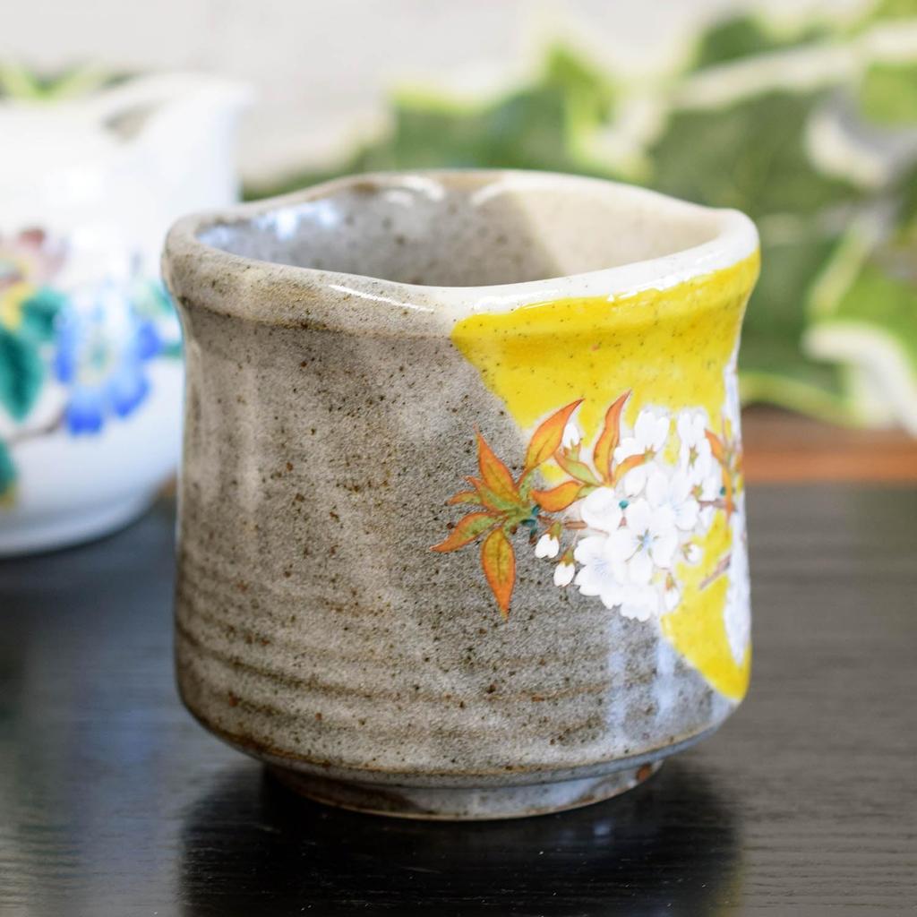 Waza No Stylish Kutani Ware Teacup Featuring Yoshidaya Mountain Cherry Blossoms and a Large Japanese Kura Bird. Teacup/rice Bowl. High-quality