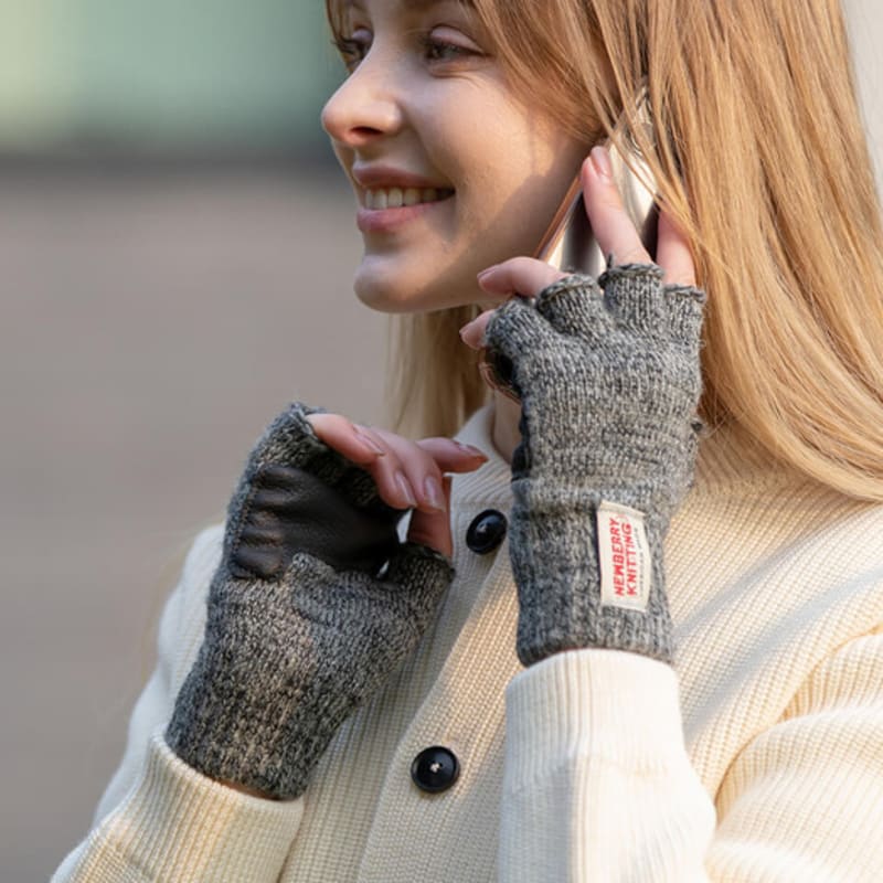 NEWBERRY KNITTING Deerskin Fingerless Gloves - Charcoal