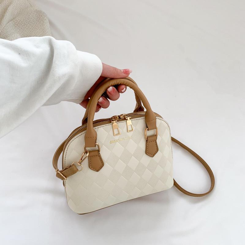 Fashionable Minimalist Shell Bag Stylish Crossbody For Casual Daily Commuting