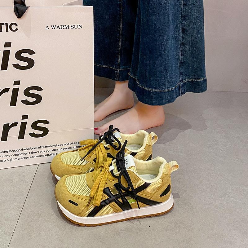 2025 Spring and Summer Lace-up New Foot Small German Training Lightweight Soft-soled Shoes Female Leisure Student Sports Forrest Gump Shoes