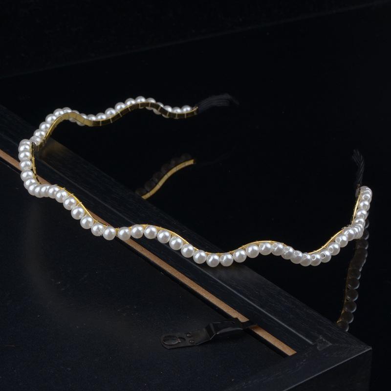"Korean Style Pearl Bridal Headband - Handmade Fashion Accessory"