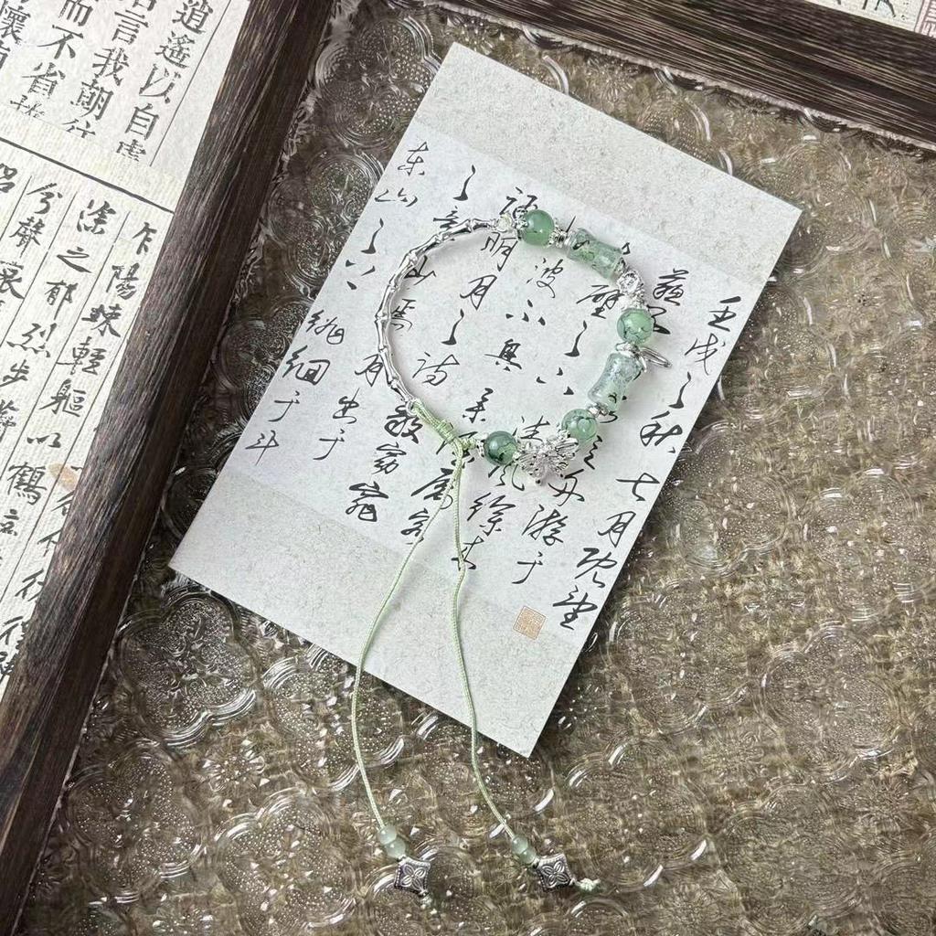 Eyecatching Womens Glass Bead Bracelet Summer Elegant Alloy Jewelry Plated