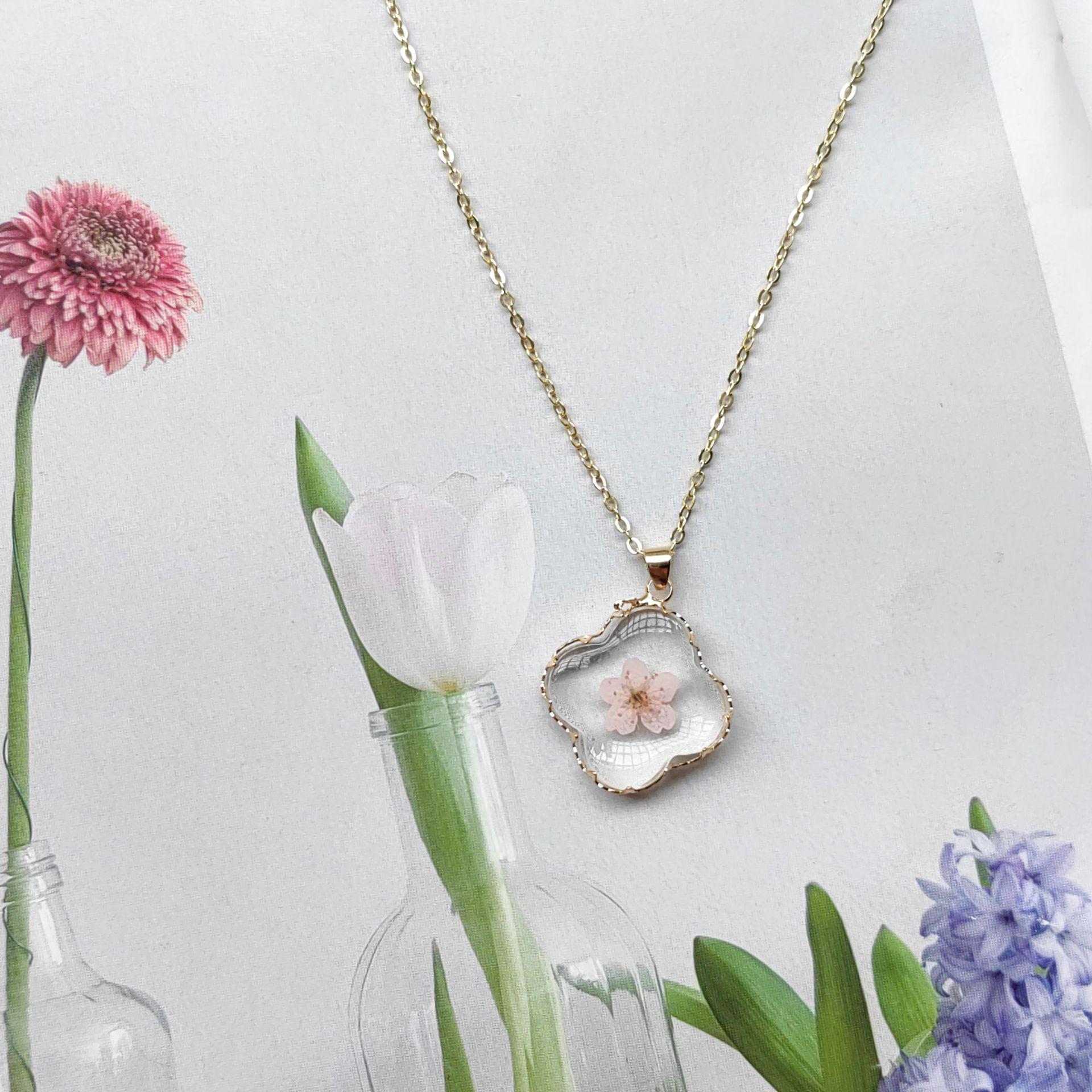 Preserved Dried Flower Pendant Necklace - Clavicle Chain Accessories for Women
