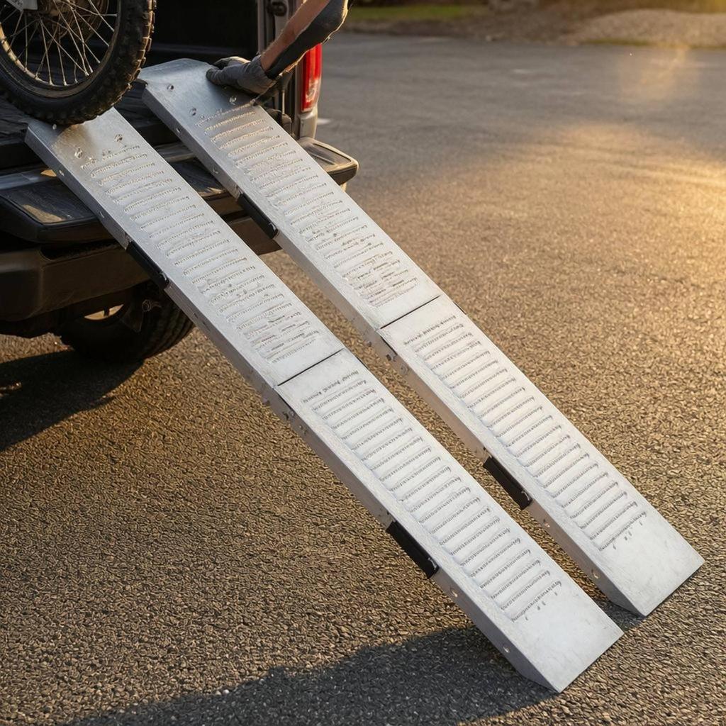 Foldable Loading Ramp Anti Slip Metal Hook Style Top Vehicle Access