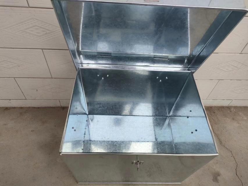 Galvanized White Iron Lockable Tool and Storage Box