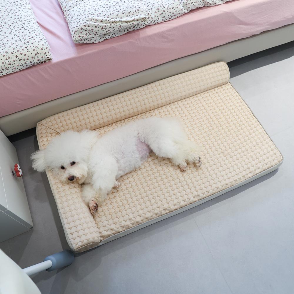 

Breathable Spring Summer Cooling Large Dog Bed Ati-slip Cat Bed with Pillow Ice Silk Fabric Dog Bed for Small Dog Cushion Pet S 60x45x15cm бежевый