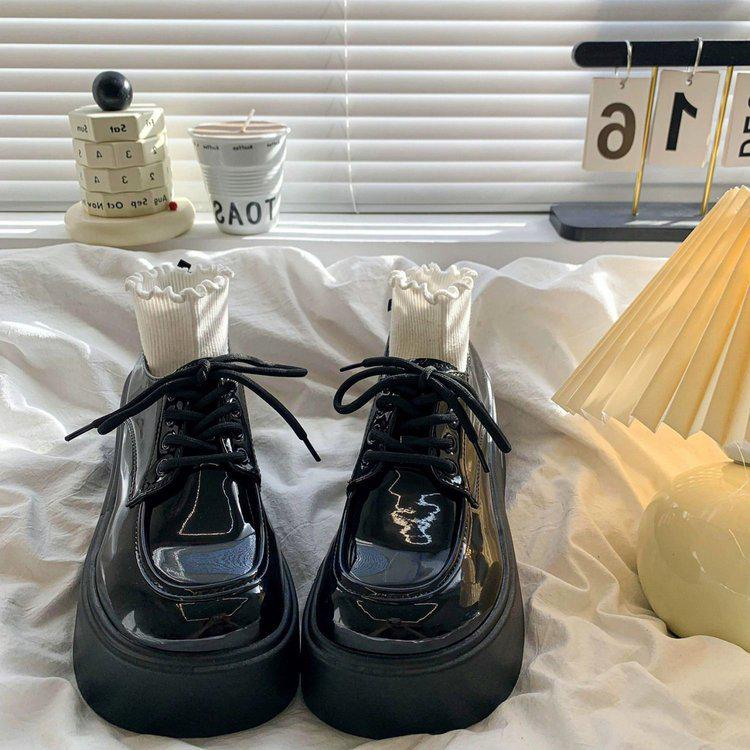 2025 Vår Dam Chunky Sula Mary Jane Läderskor - Retro Brittisk Plattformsstil