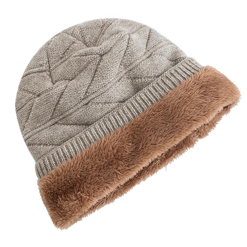 Unisex Beanie Hats for Men Women Outdoor Ski Sports Winter Hat Letter Label Decor Plush Fur Lined Warm Knitted Hat