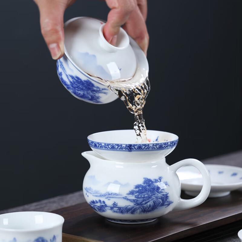 MULTIPOTENT White Porcelain Gongfu Tea Set