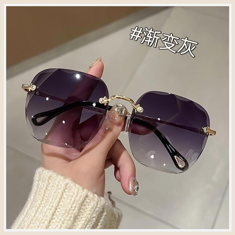 Frameless Trimmed Square Sunglasses Women'S Round Face Plain Sunglasses Gradual Change Sunglasses