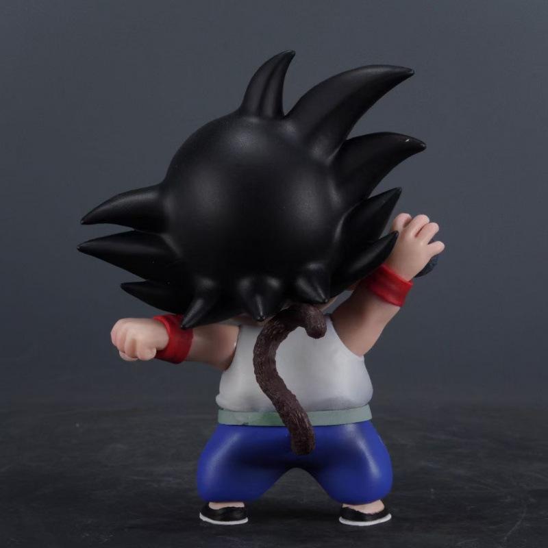 Dragon Ball figure Q version funny Wukong childhood Klin doll model desktop car ornament two-dimensional doll