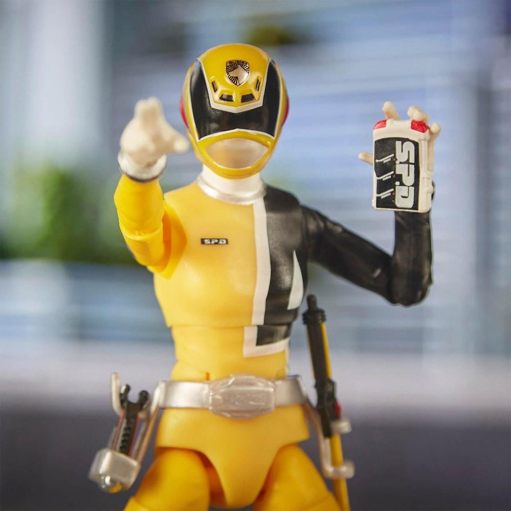 Power Rangers Lightning Collection S.P.D. Yellow Ranger Action Figure 6-Inch Premium Collector with Accessories Suitable for Children 4+