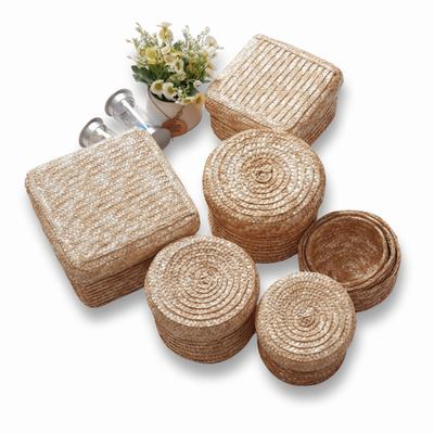 Handmade Woven Woven Storage Basket Natural Straw Round Shape Cosmetic Storage Container Rustic Style With Lid