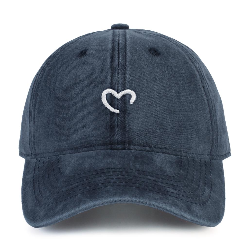 One Women Baseball Cap Love Heart Embroidery Vintage Washed Baseball Cap for Outdoor Activity Urban Wear Dad Hat