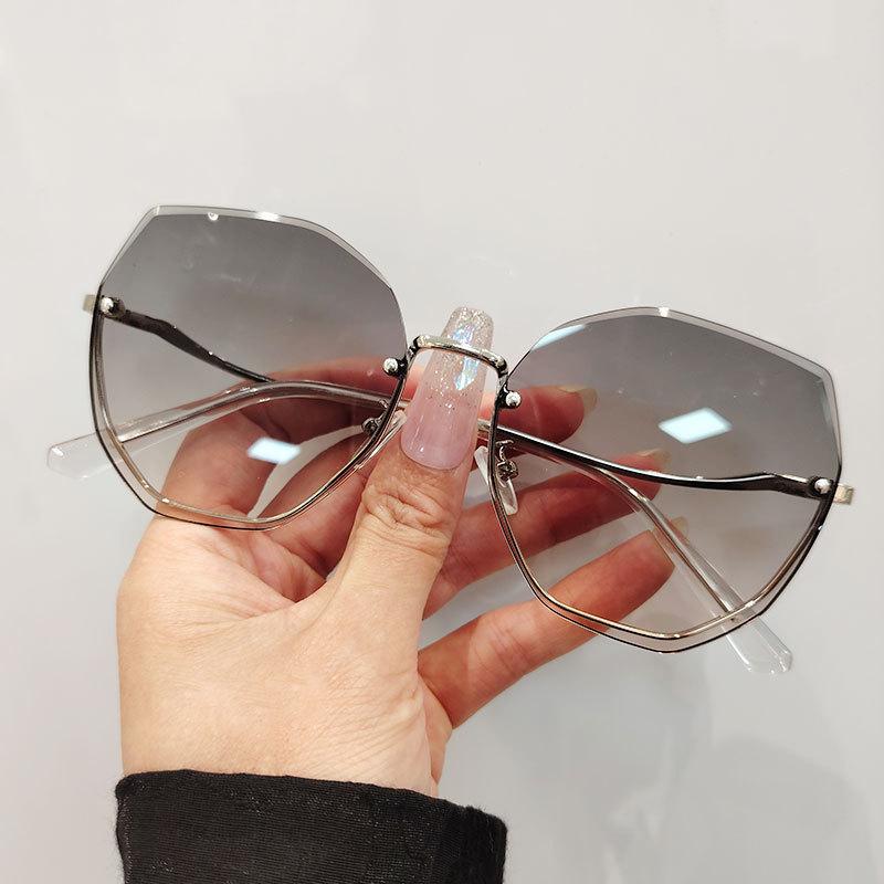 Fashion Sunglasses Women'S Summer High Sense Large Frame Showing Small Face Gradual Change Of Color Sunglasses Driving Polygonal Sunglasses