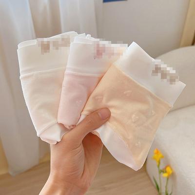 Lingerie Women's Underwear with No Trace Antibacterial Cotton Large Size Hip Hugging Breathable Mid Waist Briefs Triangle Panties