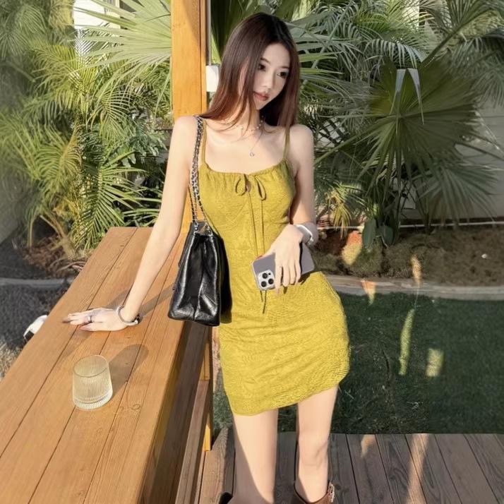 Holiday Wind Green Straps Suspender Dress Women's Spring Inner Skirt Spice Girl Slim Skirt Waist Hip Skirt