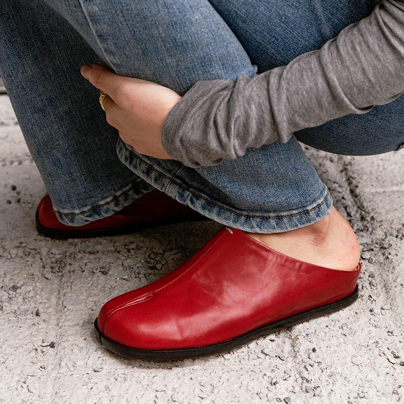 Fashion 2025 New Fashion Thick Heel Women Leather Mules Shoes Fashion Shallow Round Toe Ladies Comfort Party Wedding Pumps Slippers