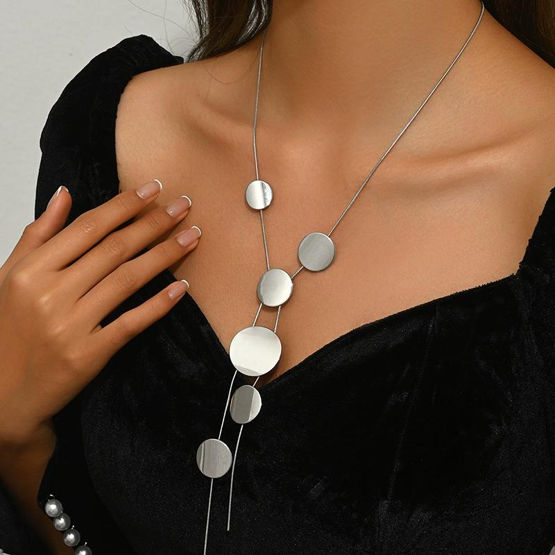 

Vintage Gold Color Simple Europe and America Exaggerated Irregular Round Tassel Necklace Women s Party Jewelry Gift Accessories