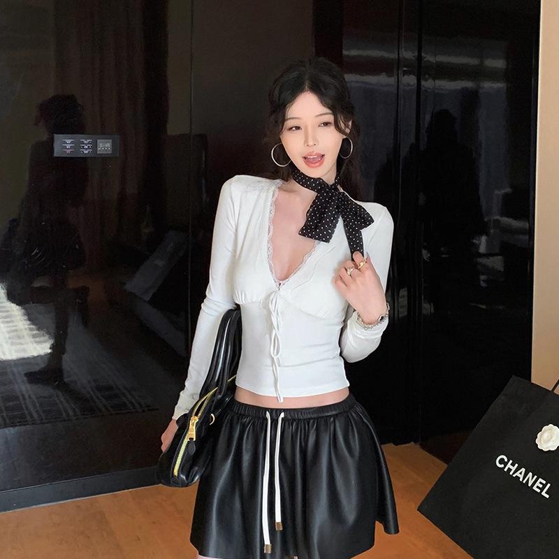 Women's Purple V-Neck Lace Splicing Long-Sleeve Slim Top - Stunning Early Autumn Fashion