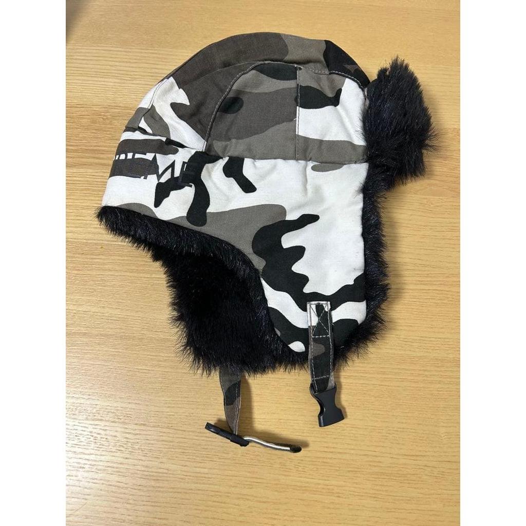 Used Supreme camouflage fur flight cap