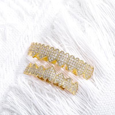 New Stock Hiphop CZ Paved Zircon Grillz 18Gold Teeth Decoration Brass Grills with Heart Shape Men Specially Designed for Gift