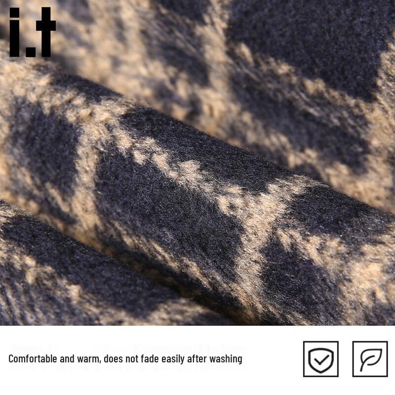 CHOCOOLATEit Men's Loose Fit Plaid Casual Shirt