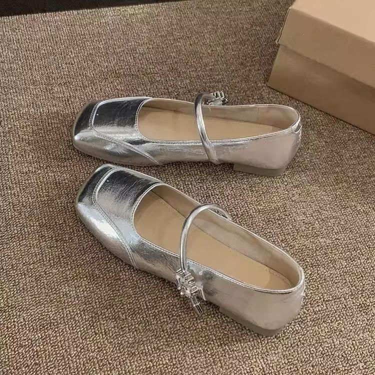 Evening wind small single shoes 2025 new women's spring flat bottom with skirt Mary Jane shoes soft sole French beanie shoes