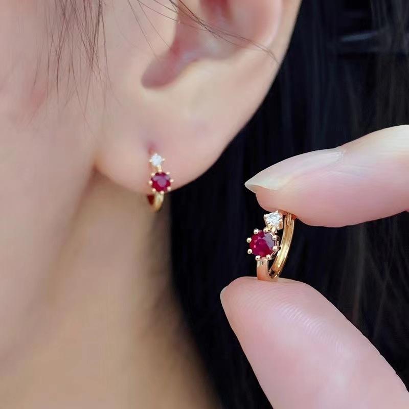 Classic Light Luxury Inlay Ruby Earrings for Women Simple and Small Red Gemstone Crystal Hoop Earings Wear Daily Jewelry