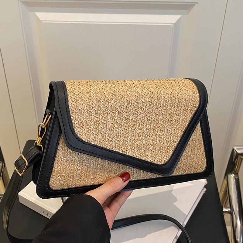 

Winter new product niche design rainbow straw woven small square bag fashion versatile vacation style commuter shoulder messenger bag women чёрный