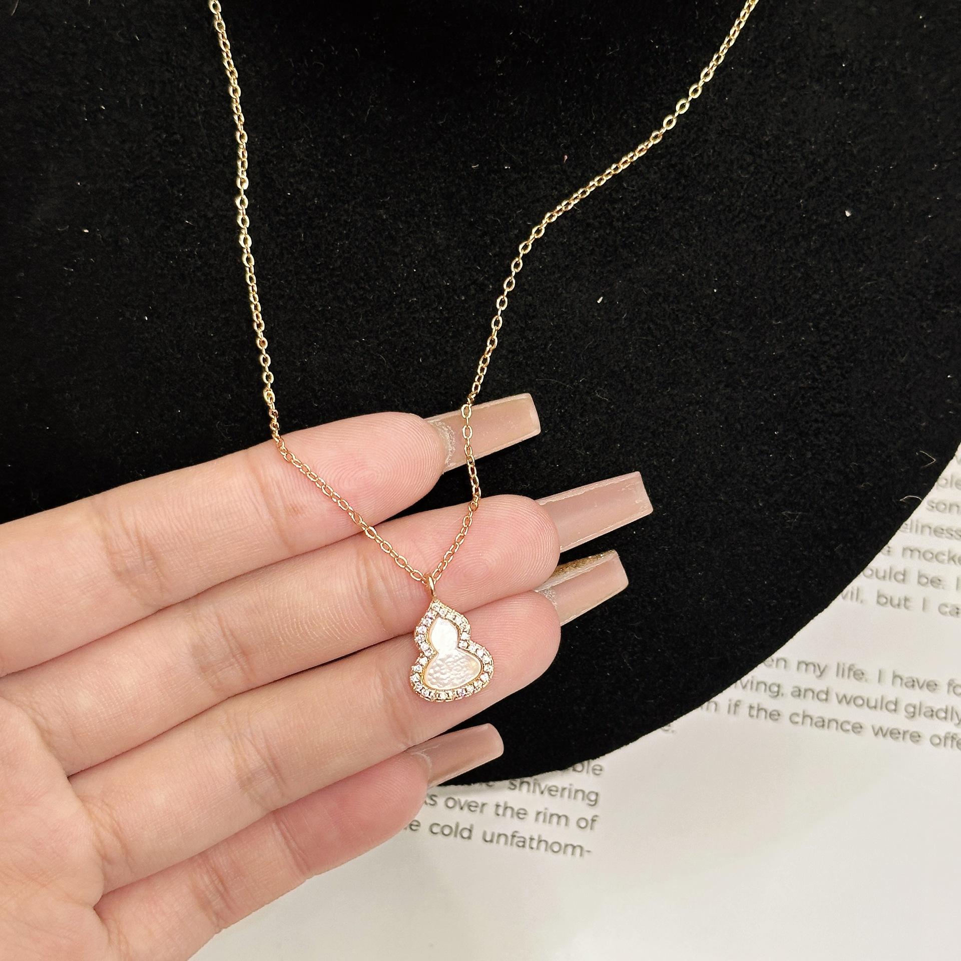 Популярный в Xiaohongshu белый ракушечный бриллиантовый ожерелье-тыква универсальный дизайн шампанское золотой цепочка на ключицы