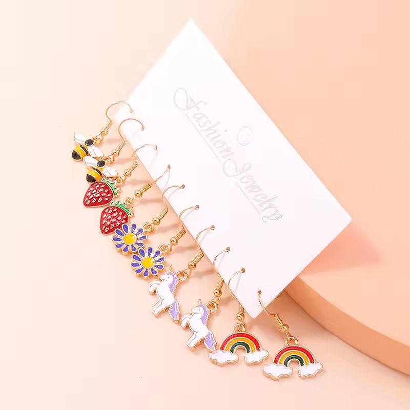4 Paar Bubble Tea Tropfenohrringe Set für Damen Simulation Weinbecher Ohrringe Mädchen Party Schmuck Geschenke
