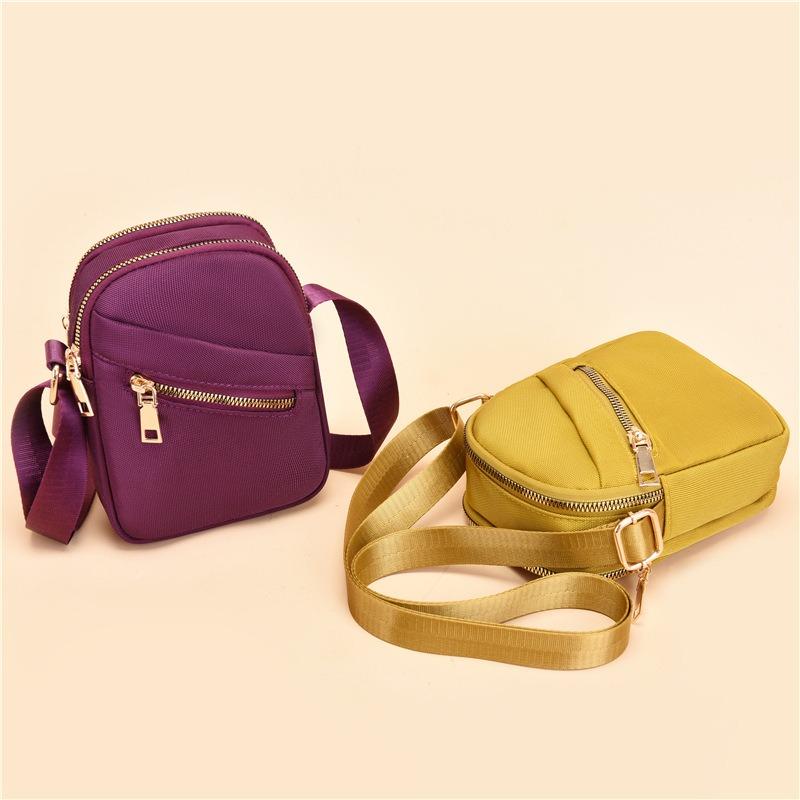 New Large-capacity Mobile Phone Bag Shoulder Bag Messenger Bag Fashionable and Simple Casual Nylon Bag Women
