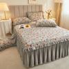 3 stücke Kleine Blumenmuster Plüsch Bett Rock Winter Dicke Volant Rand Tagesdecke Matratze Schutzhülle Anti Slip Bettlaken