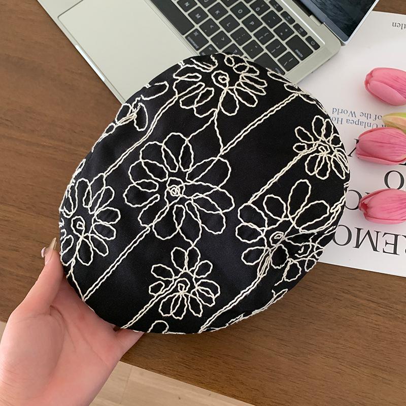 

Стильный корейский винтажный берет с цветочной вышивкой для лета, дизайн унисекс чёрный