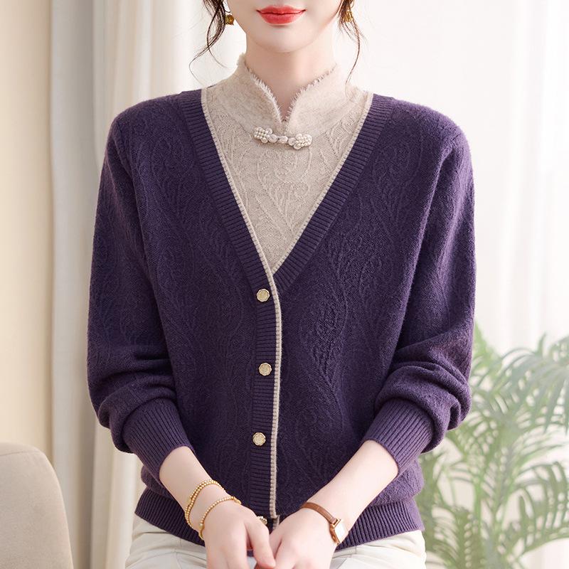 2025 Women's Plus Size Elegant Velvet-Lined Winter Sweater