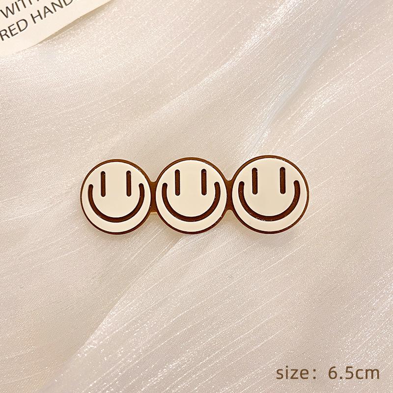 Checkerboard Black & White Plaid Hairpin: Simple, Seamless Duckbill Clip for Women